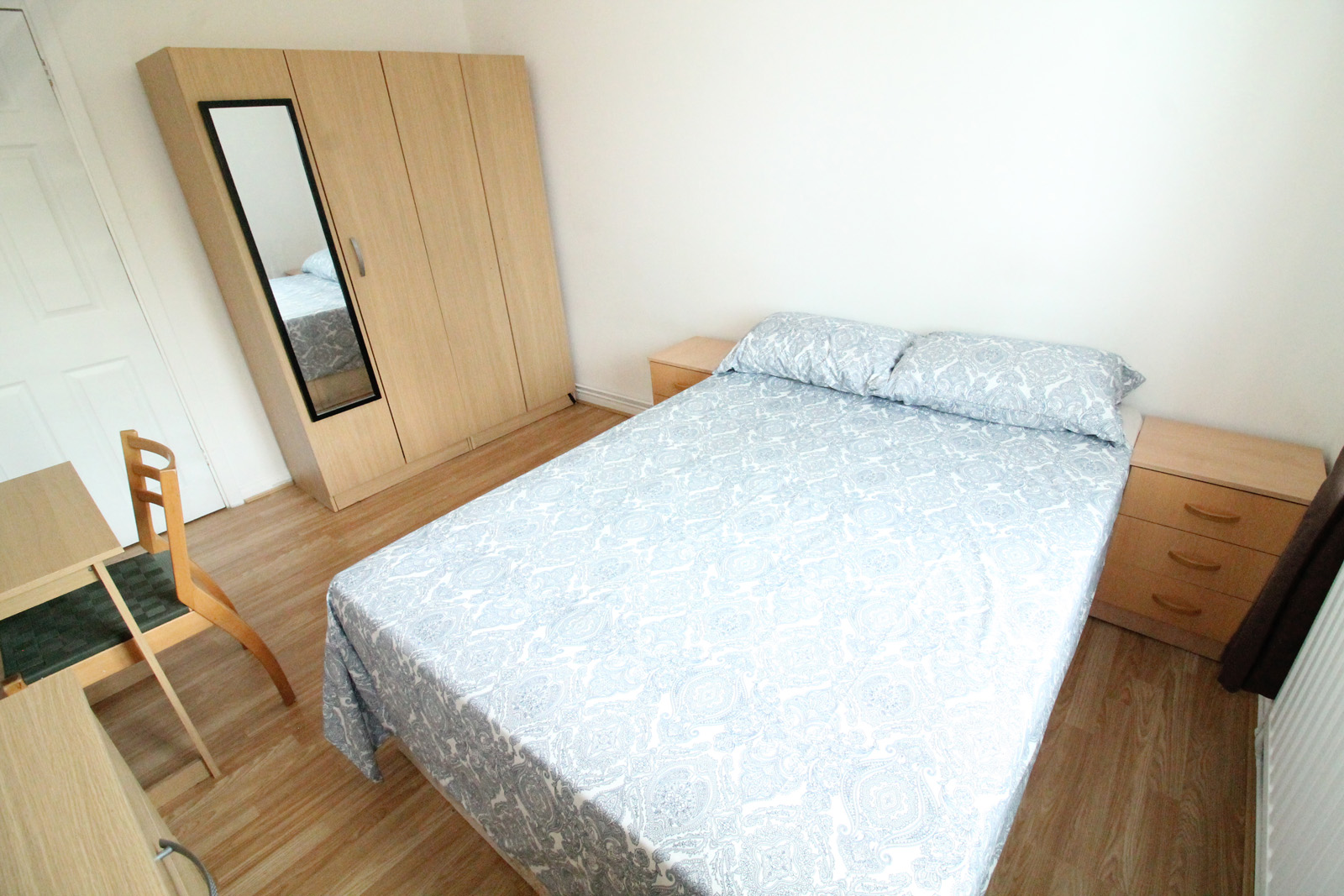 Great location for this lovely 2 bedroom flat share